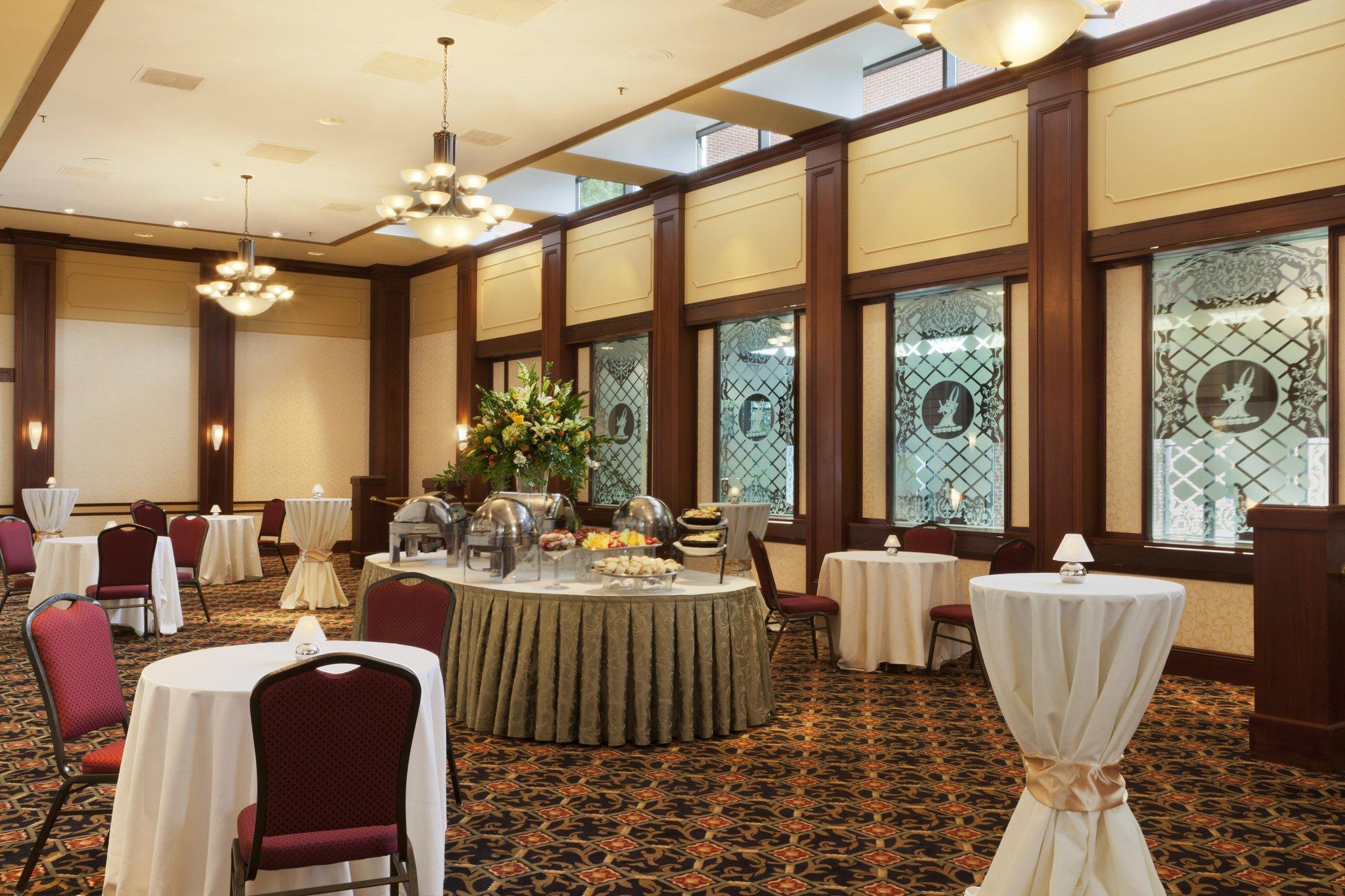 Doubletree By Hilton Charlottesville Ngoại thất bức ảnh