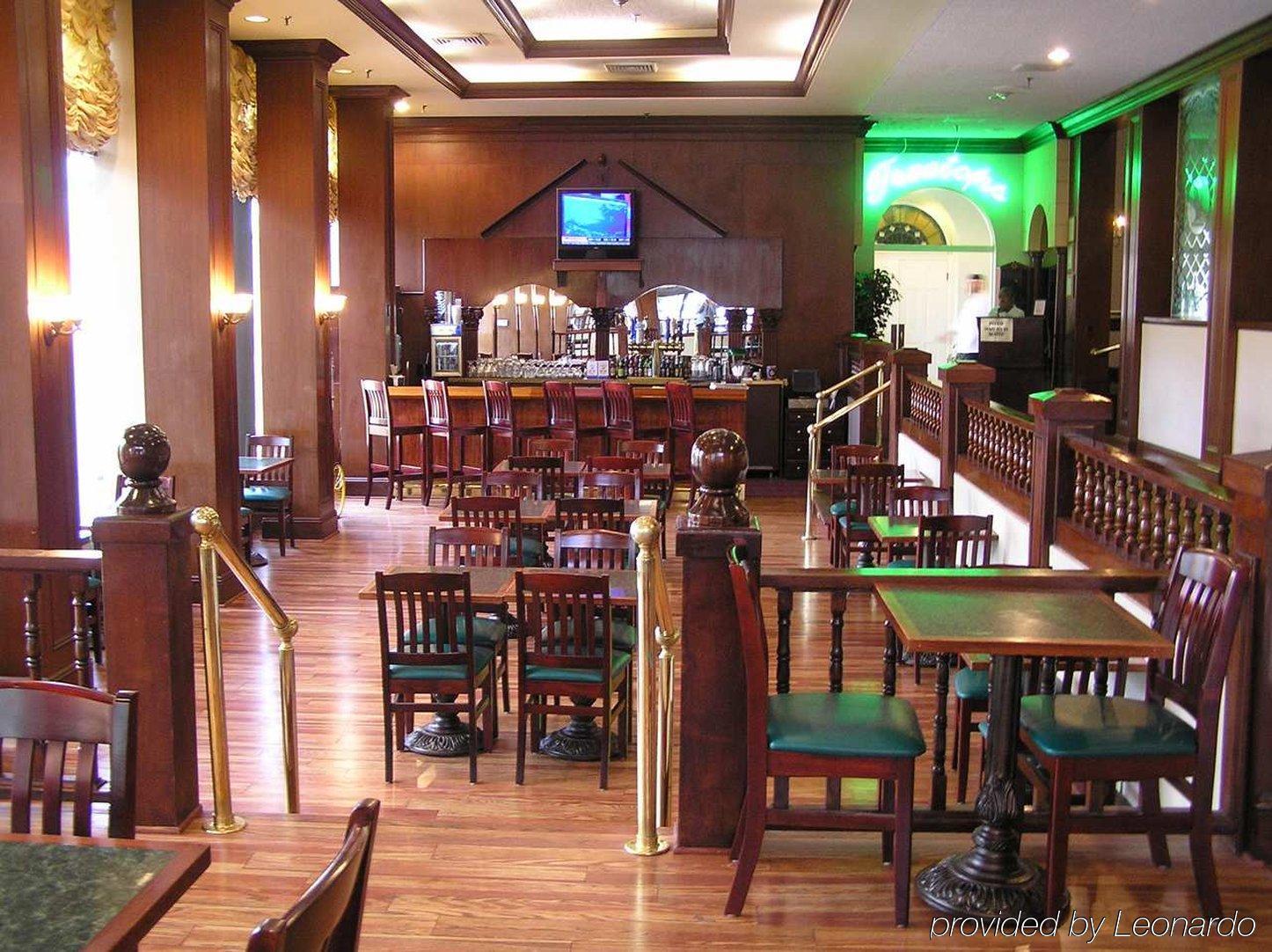 Doubletree By Hilton Charlottesville Nhà hàng bức ảnh