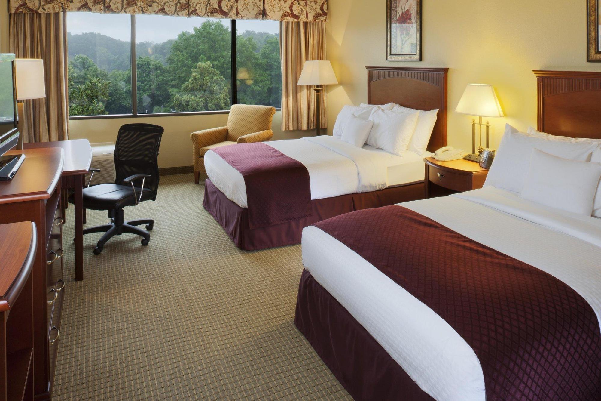 Doubletree By Hilton Charlottesville Ngoại thất bức ảnh