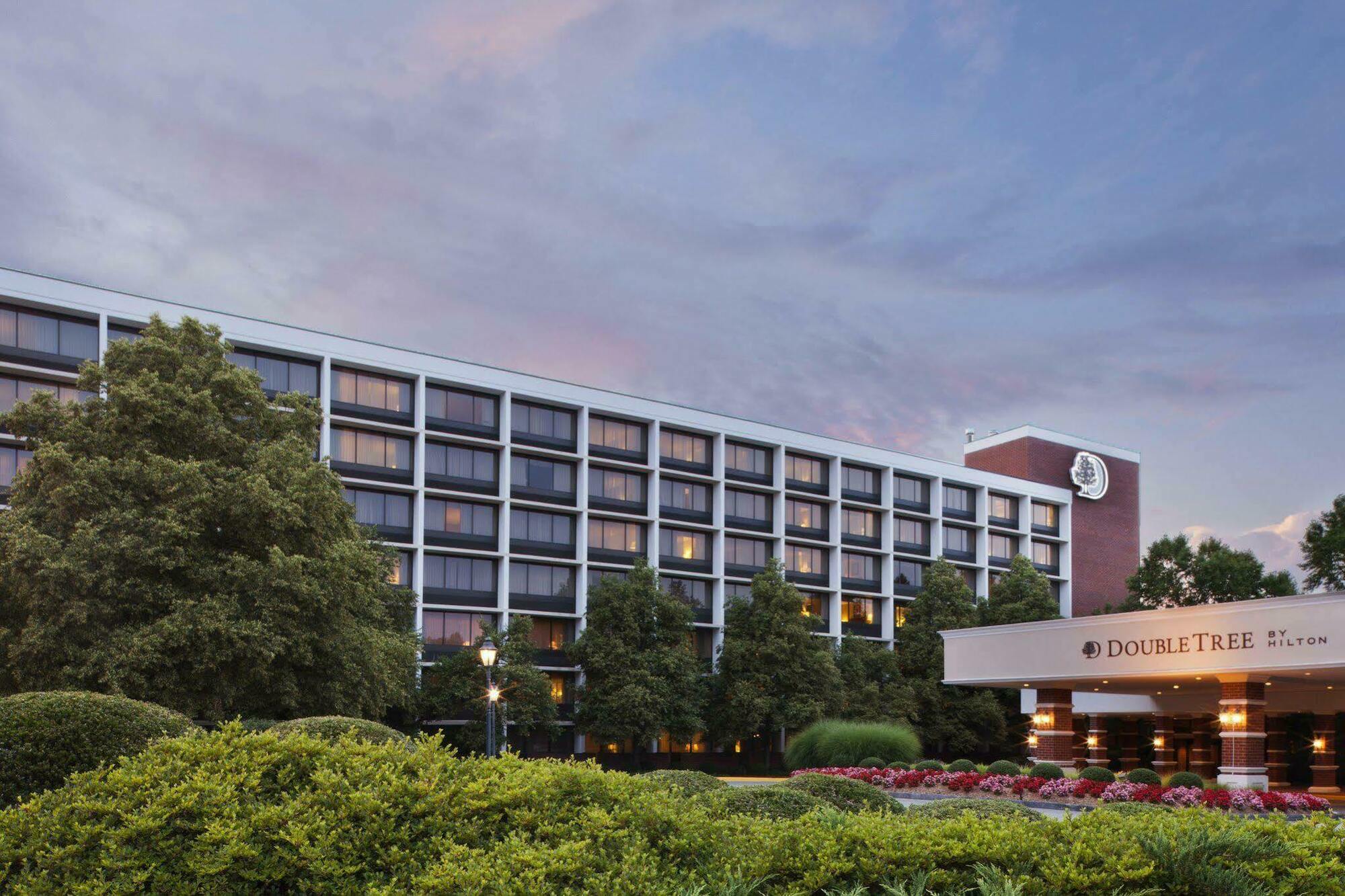 Doubletree By Hilton Charlottesville Ngoại thất bức ảnh
